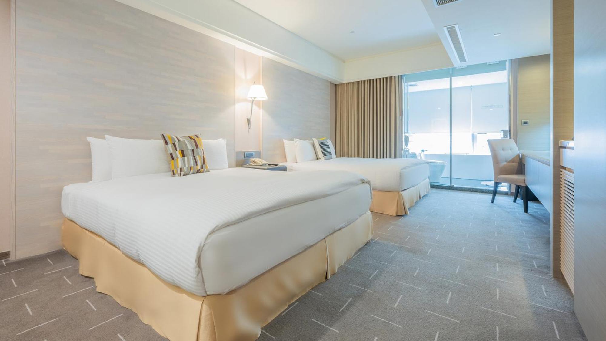 Check Inn Select Taichung Dadun Экстерьер фото